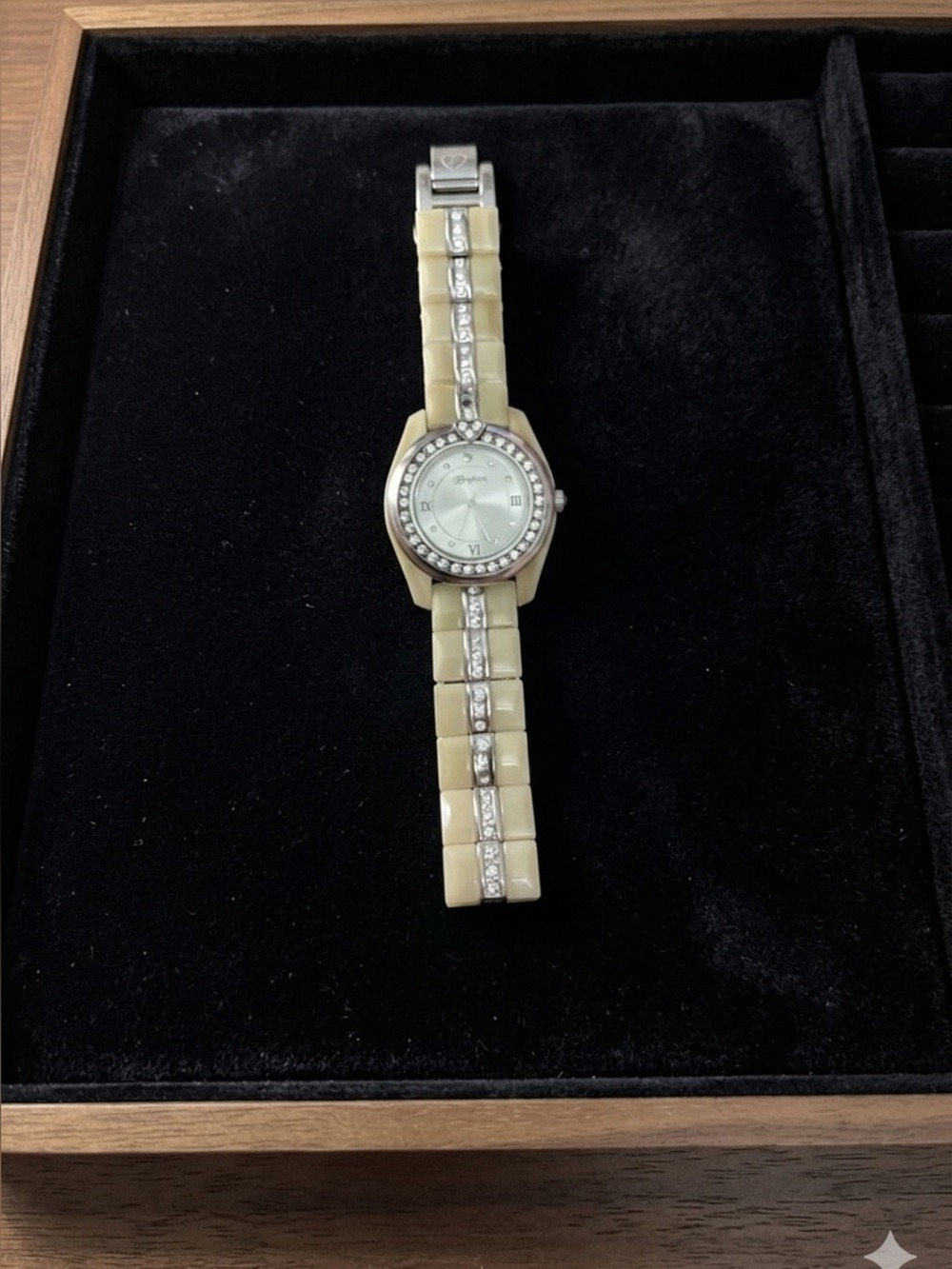 Brighton DANA POINT Ladies Watch Beige Silver Plated Works New Battery 2103